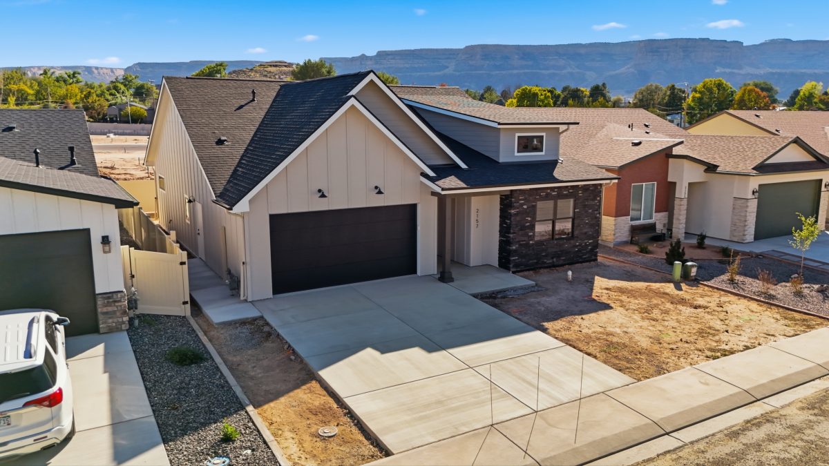 Front entrance of the Sienna Creek Homes build at 2157 Monument Lane in Grand Junction