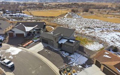 Custom Mountain Home for Sale in Montrose, Colorado with San Juan Mountain Views